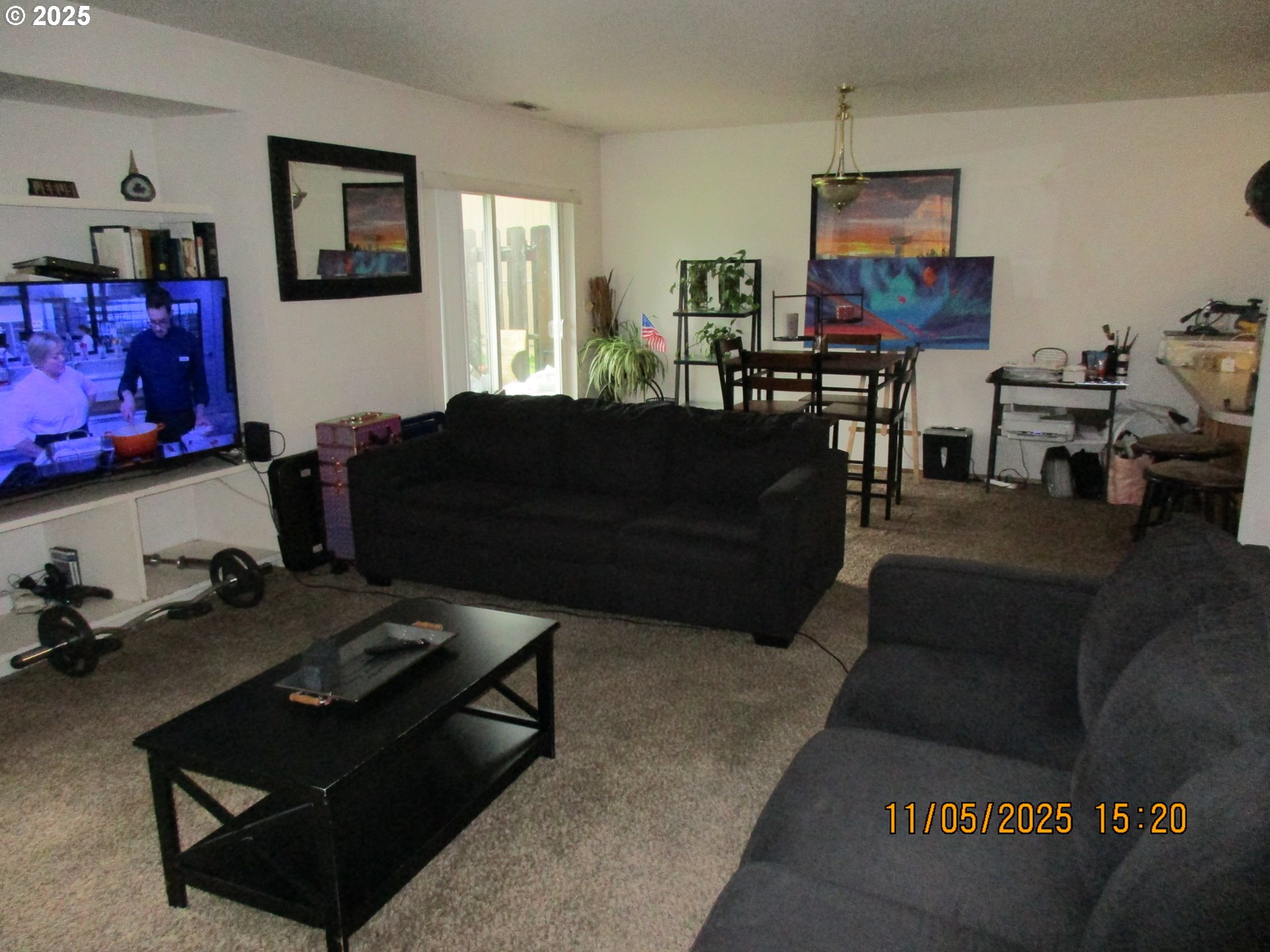 141/143 FAIRACRES LN