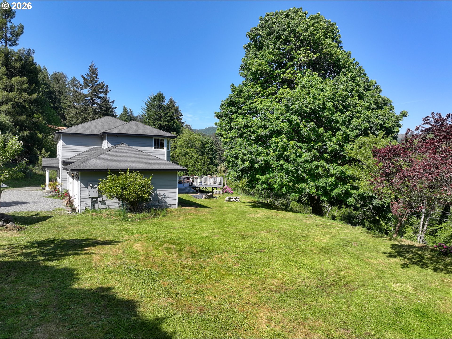 16711 Thompson RD