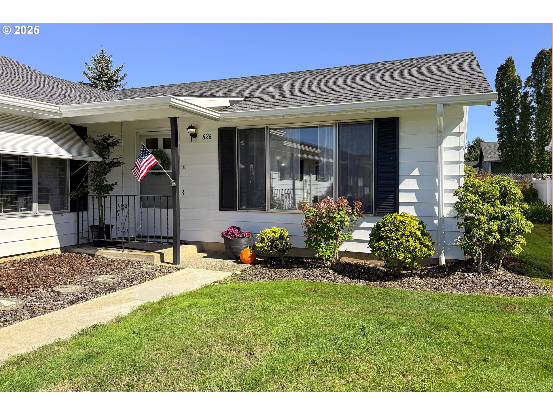 626 NE FLEMING AVE B-63