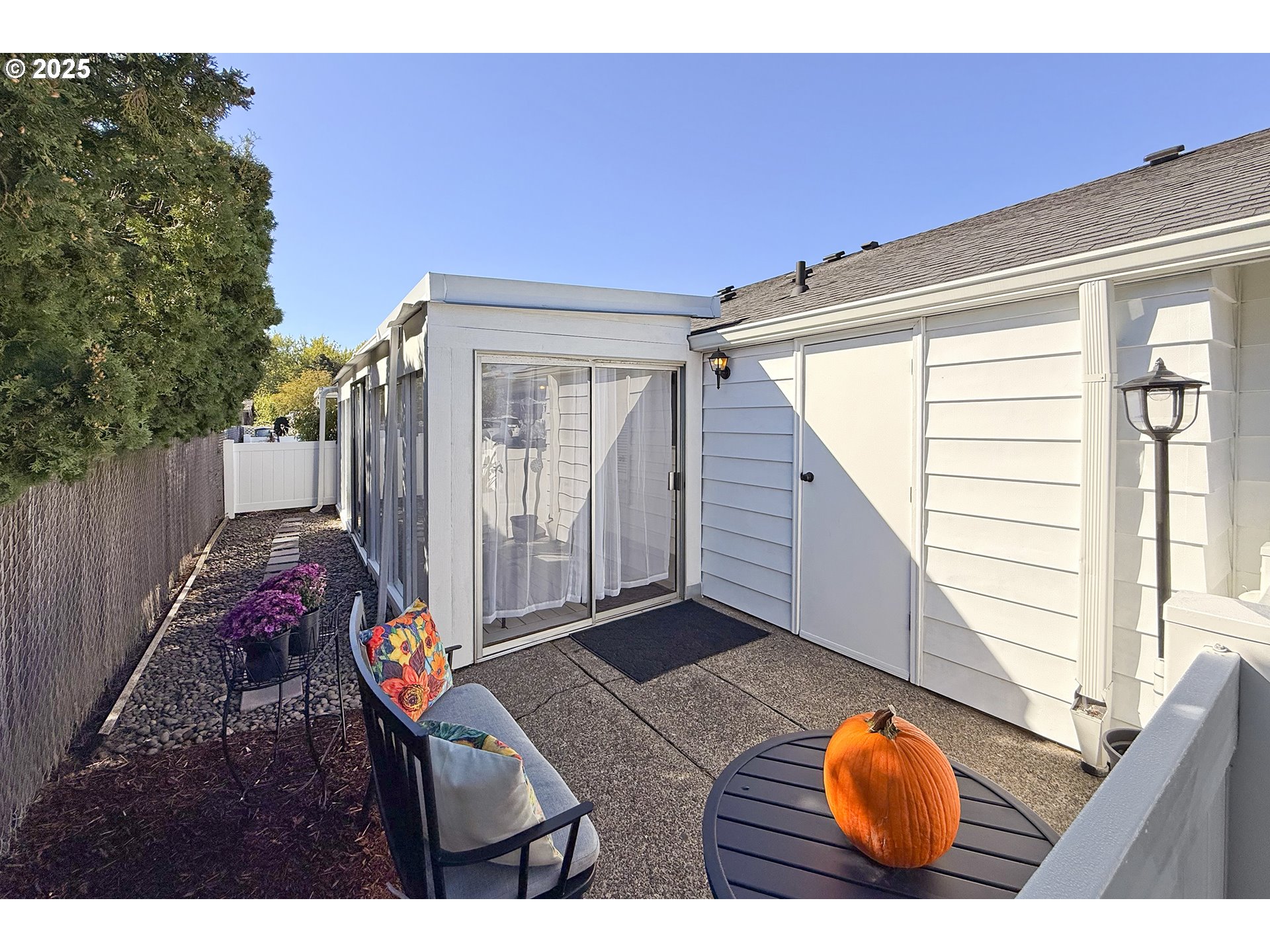 626 NE FLEMING AVE B-63