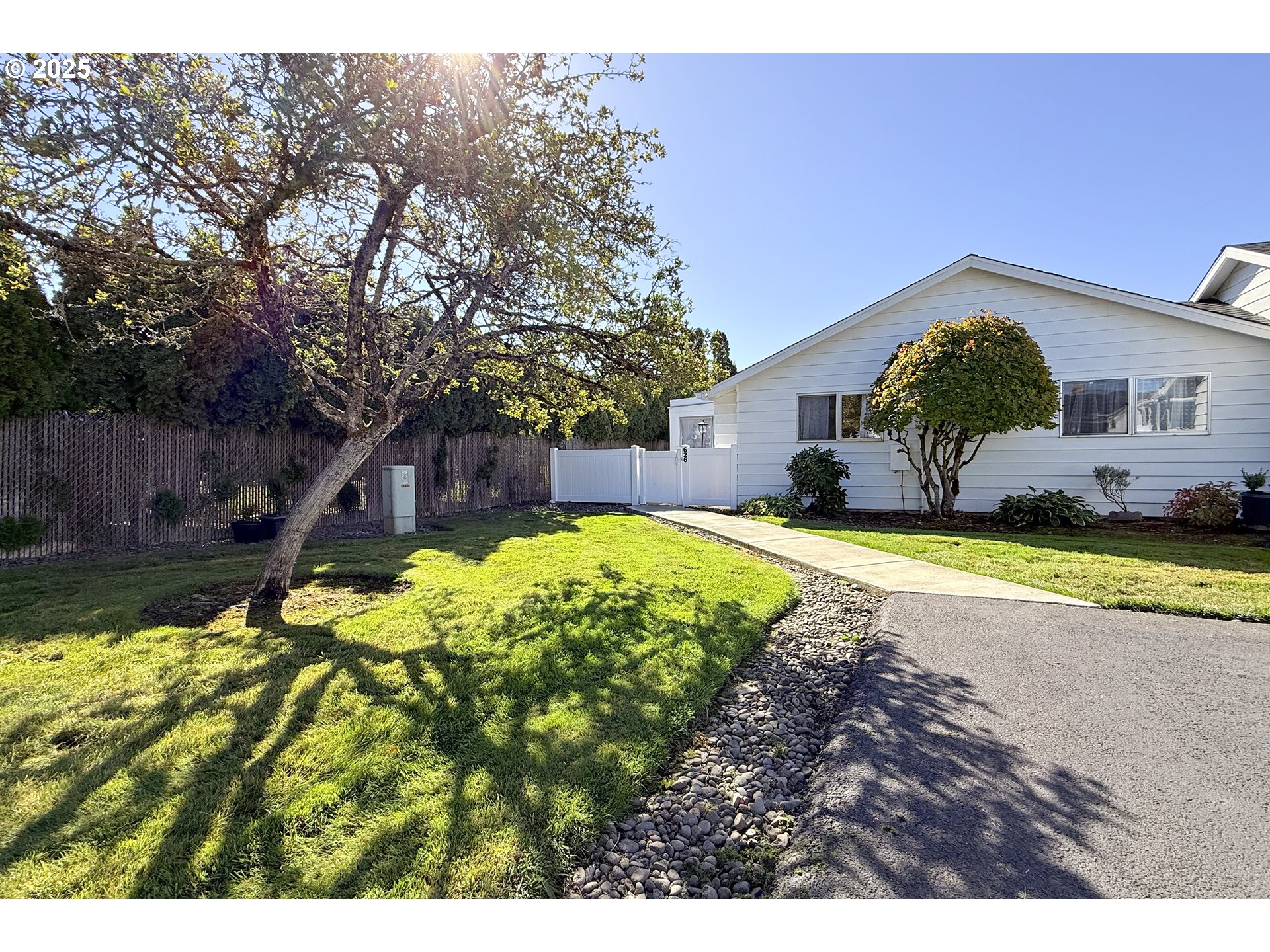 626 NE FLEMING AVE B-63