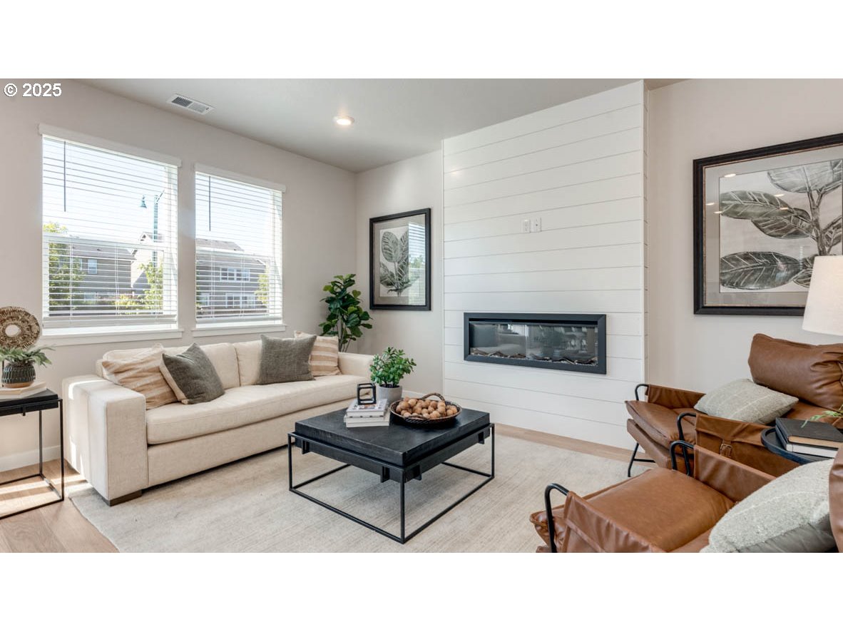 9348 SE Crystal Rose ST