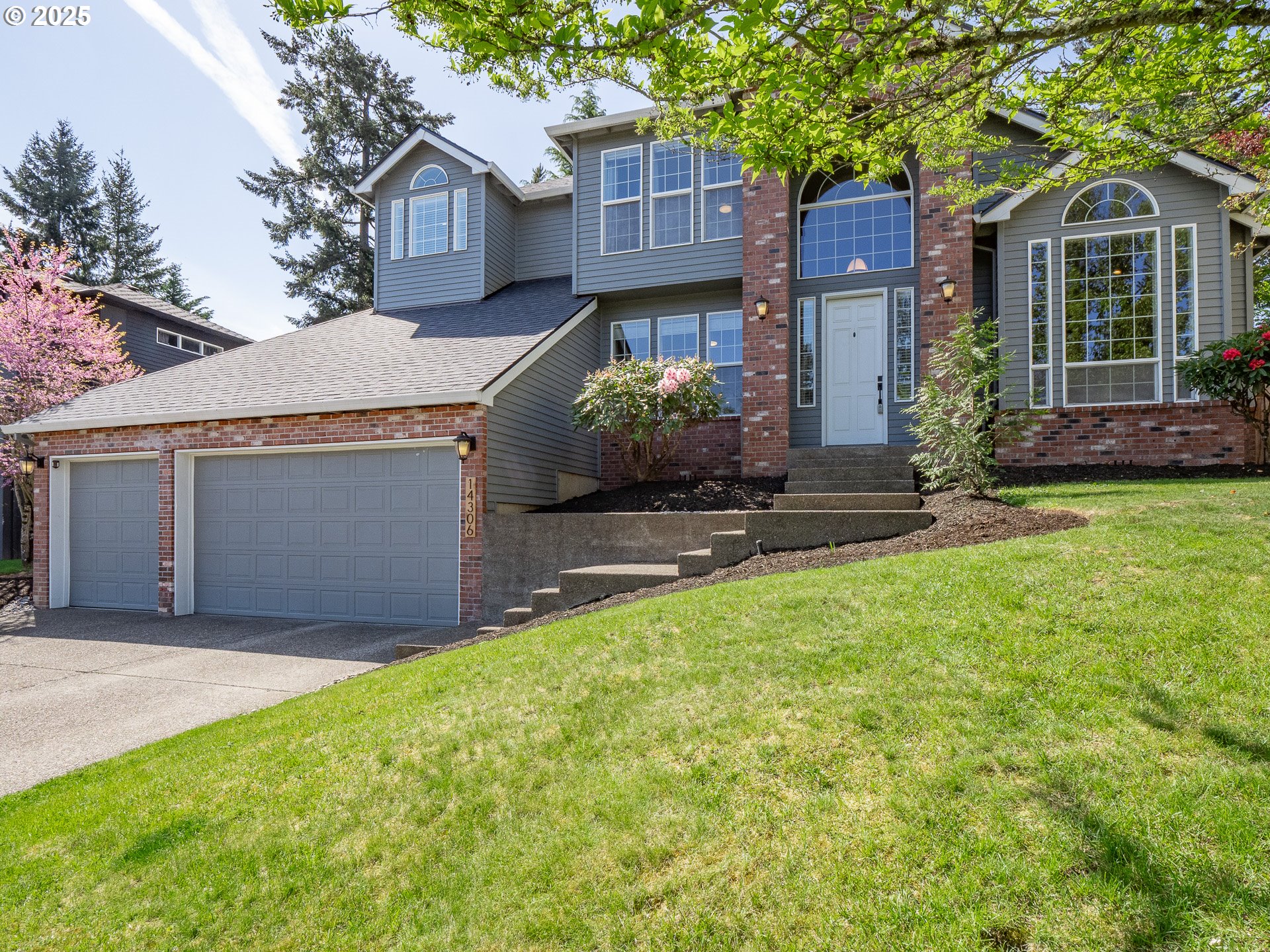 14306 SW MISTLETOE DR