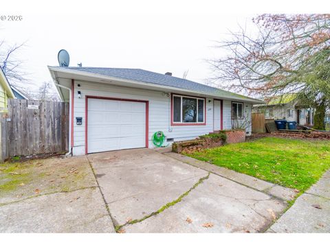 2749 HILYARD ST Eugene OR 97405