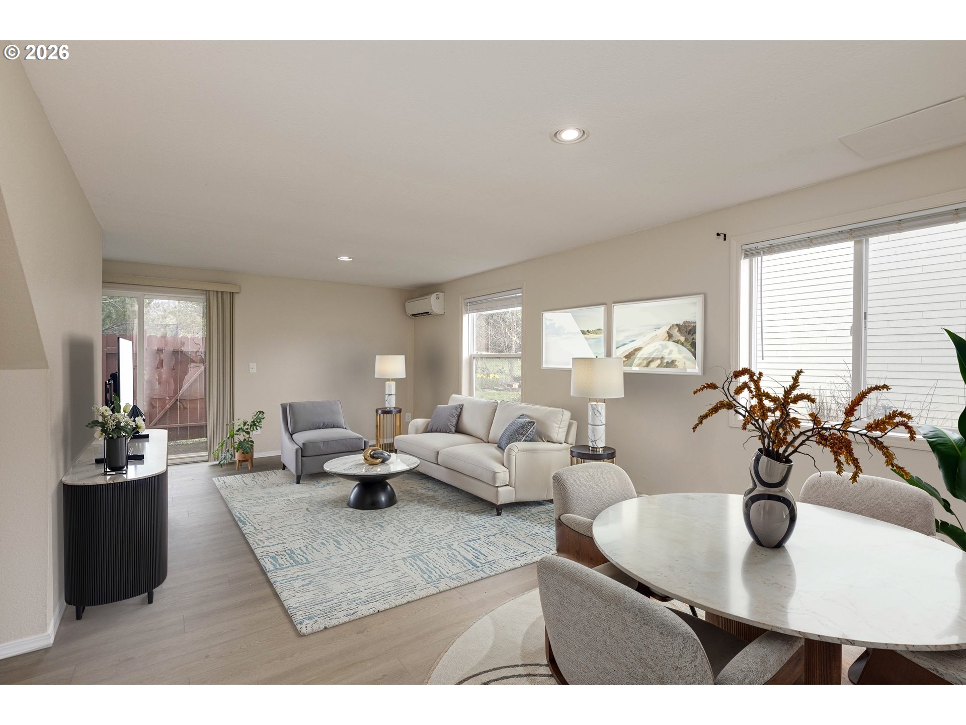 3305 E VITTORIA WAY 24