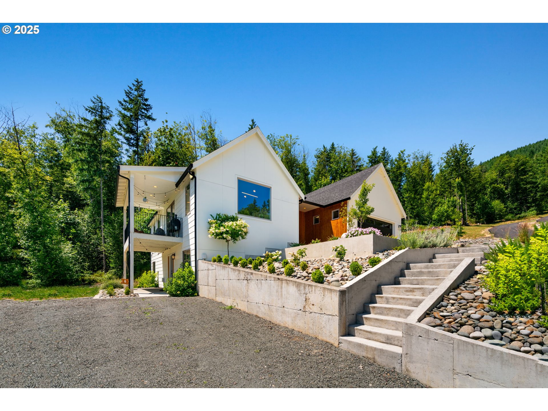 5601 LEWIS RIVER RD