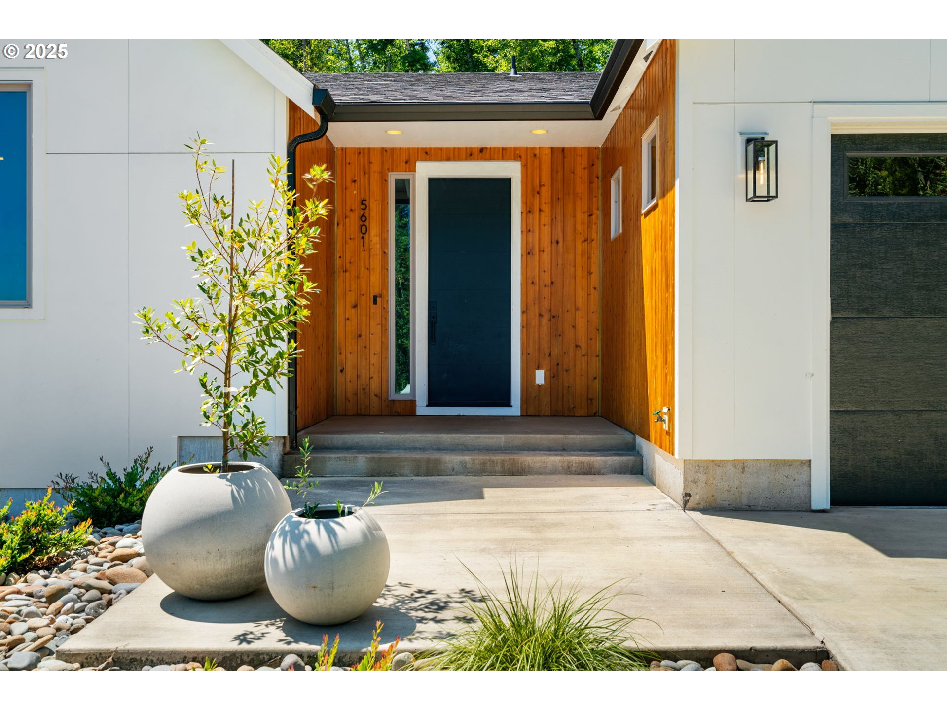 5601 LEWIS RIVER RD