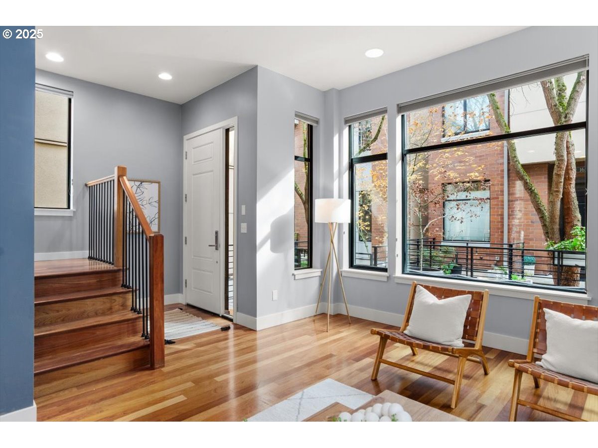 1622 NW RIVERSCAPE ST