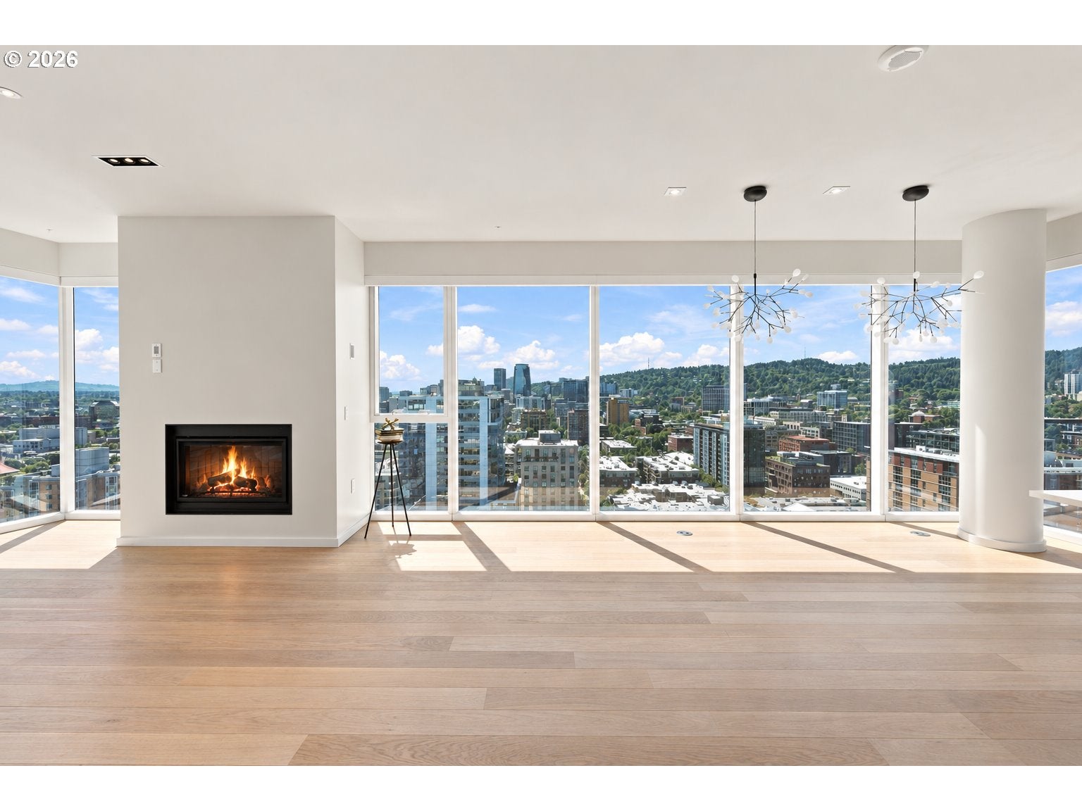 1075 NW NORTHRUP ST 2015