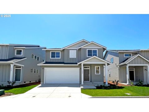 1048 Legacy LN Eugene OR 97402