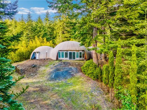 58812 GARDEN VALLEY RD Coquille OR 97423