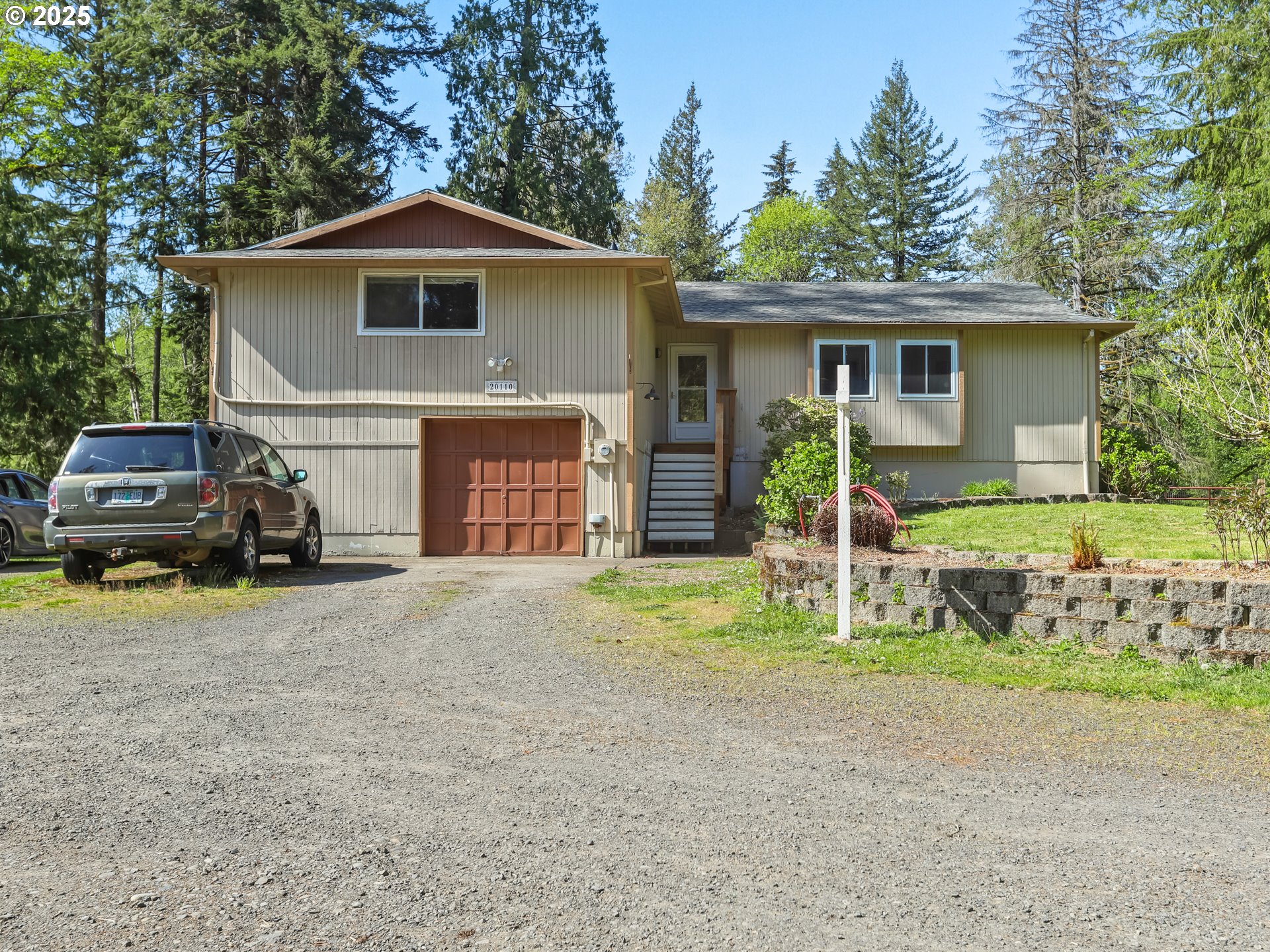 20110 SE RIDGECREST DR