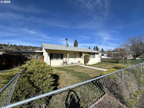 448 N Johnson Ave, Prairie City, OR 97869 - MLS#: 351324198