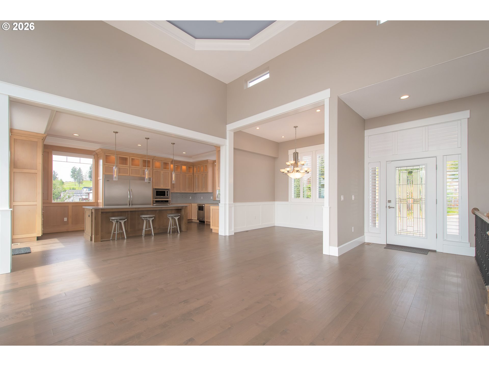 1472 N COLUMBIA RIDGE WAY