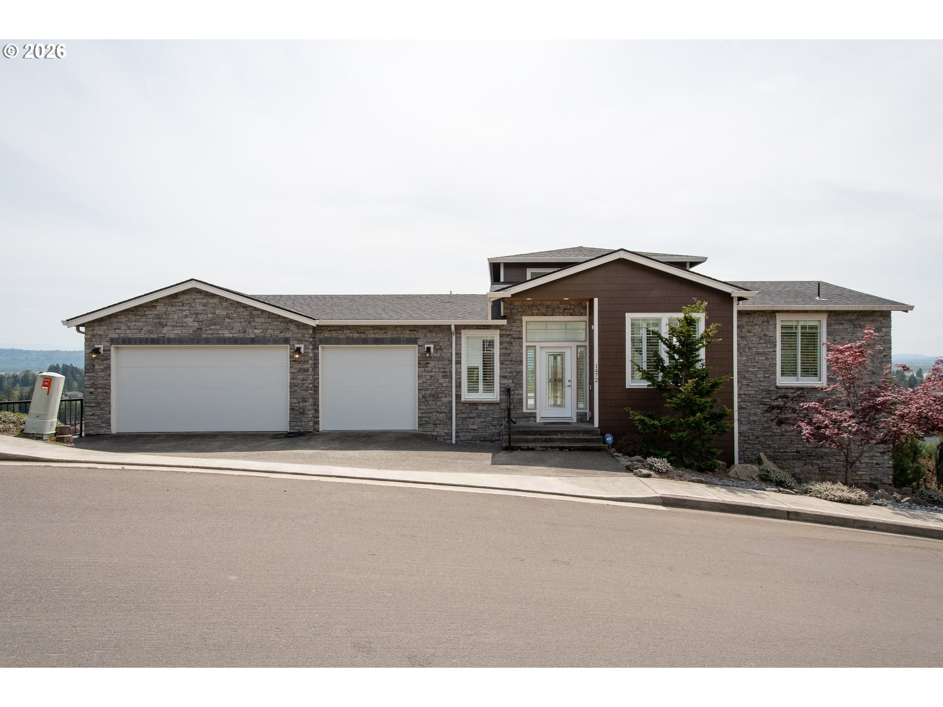 1472 N COLUMBIA RIDGE WAY