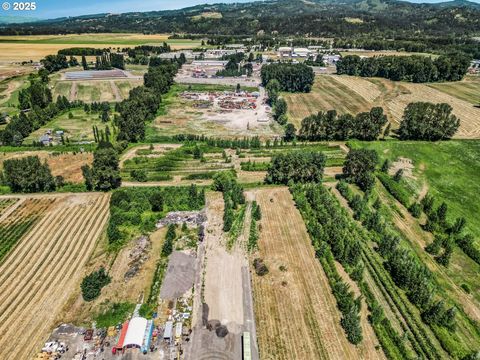 1018 CAPLES RD Woodland WA 98674