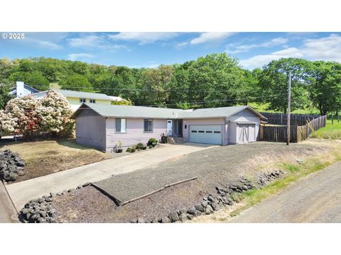 MLS: 450743118