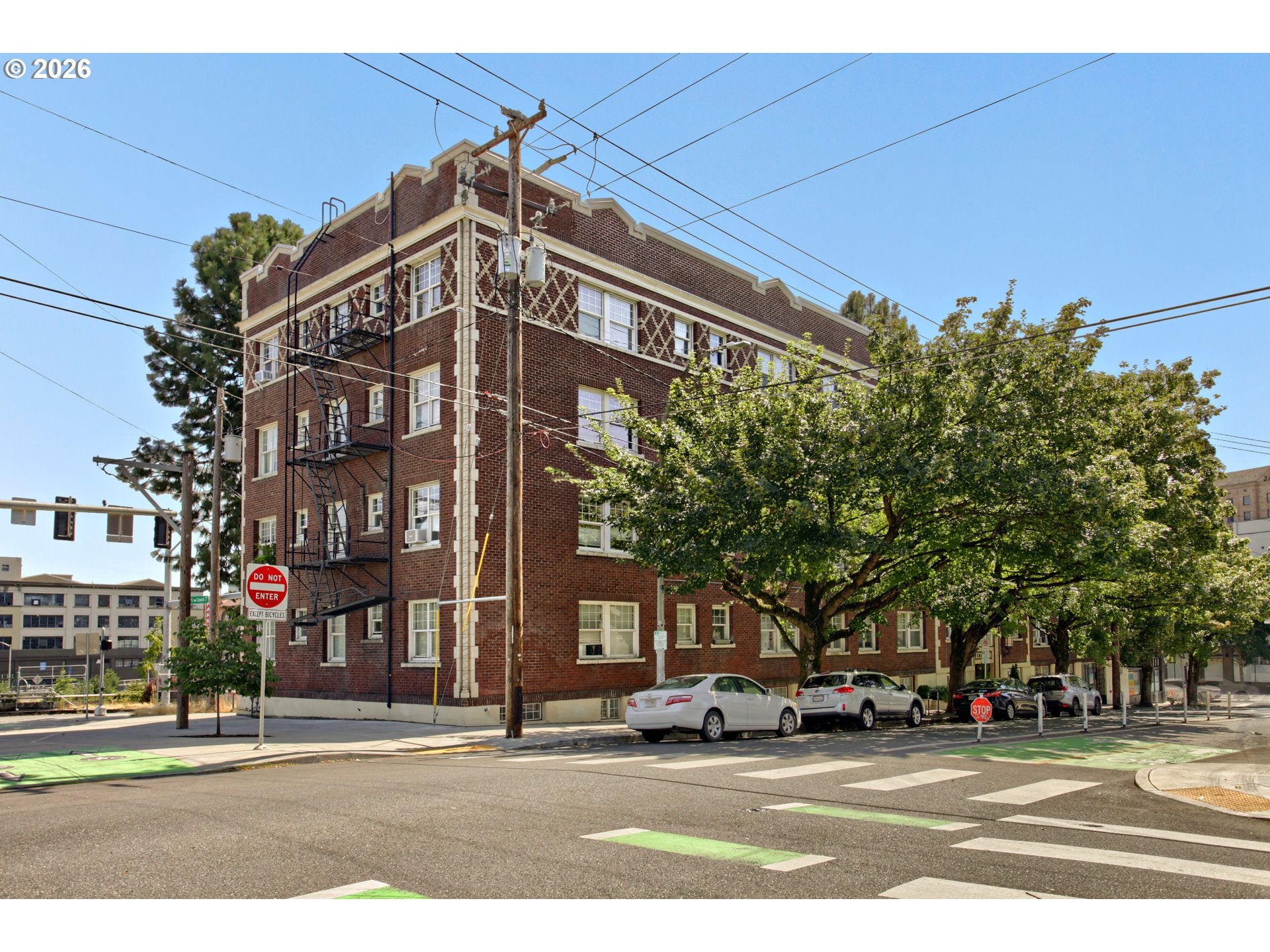 20 NW 16TH AVE
