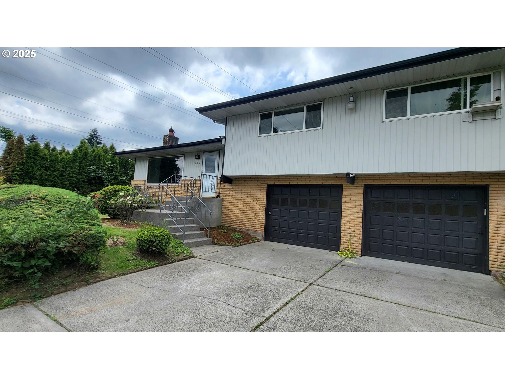 437 SE 154TH AVE