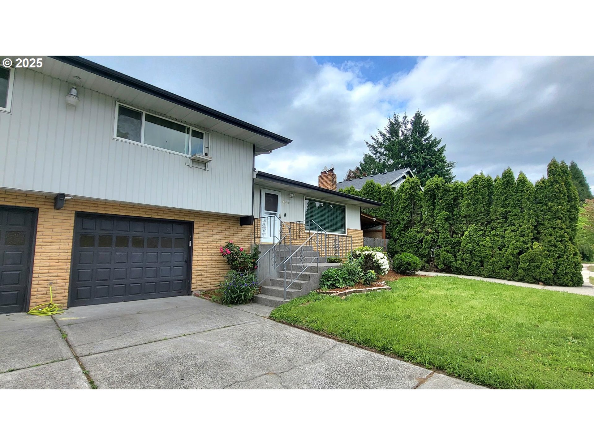 437 SE 154TH AVE