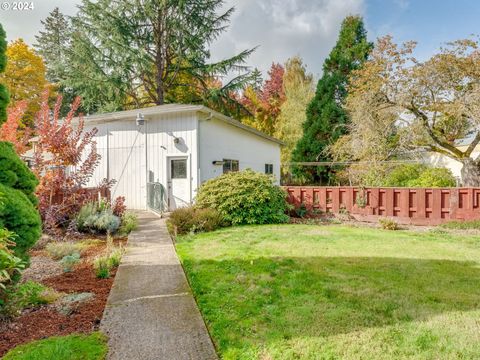 A home in Newberg