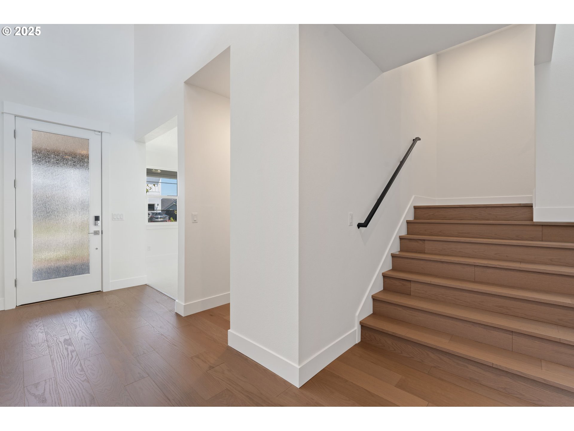 386 W FIR LOOP