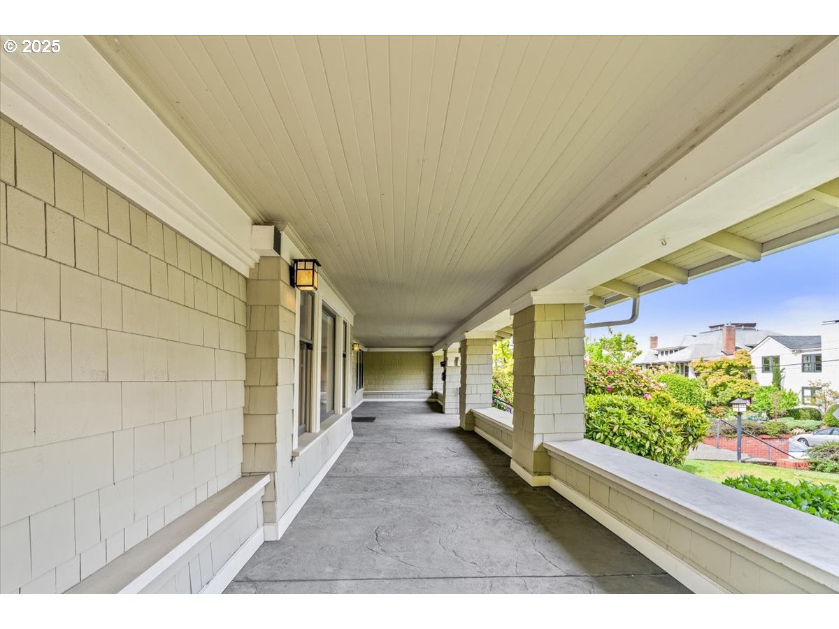 1111 NW 25TH AVE 1