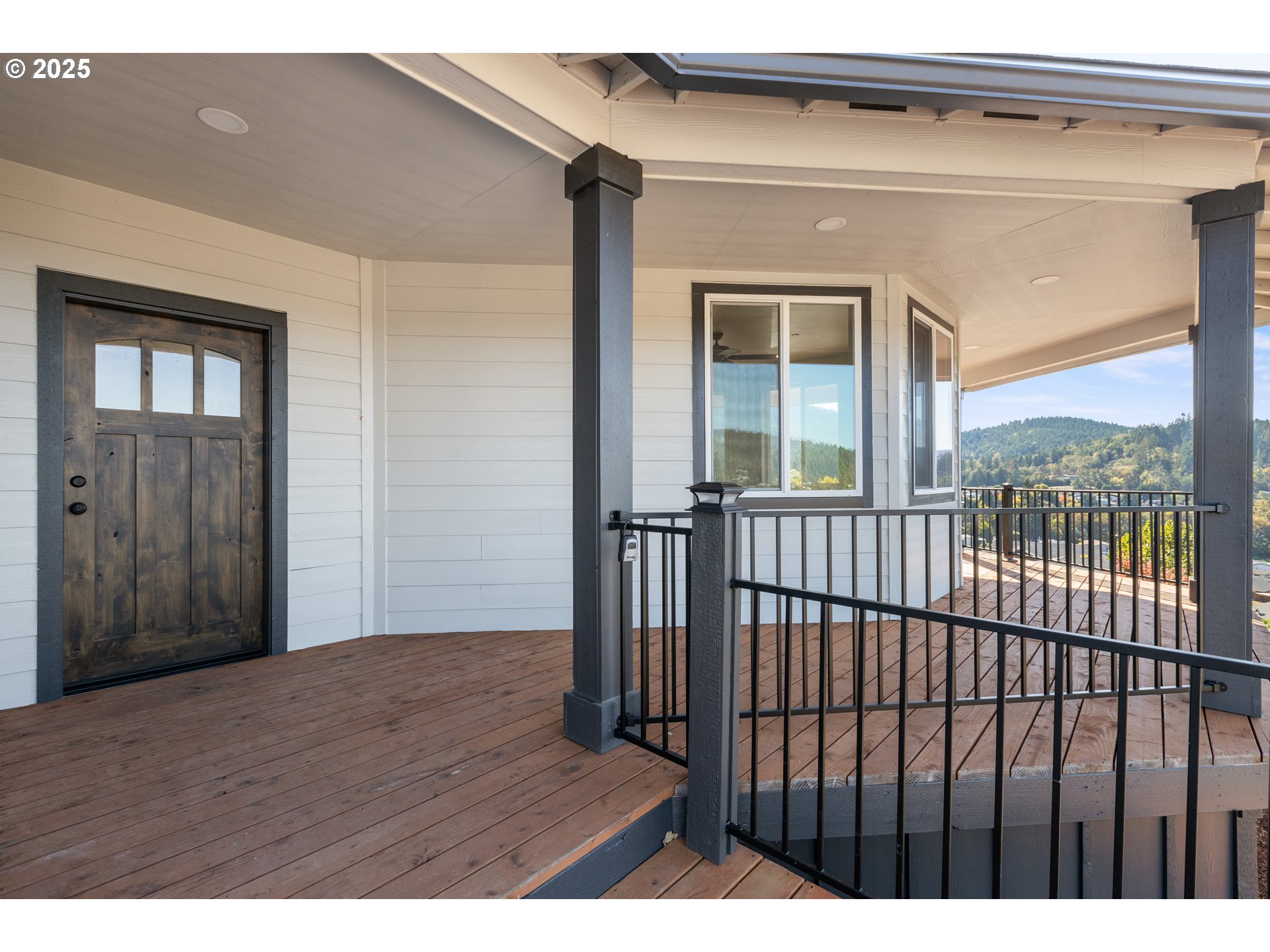 662 BROOKS LOOP