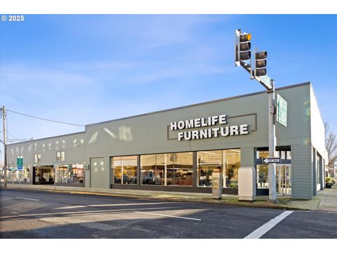 301 Main -2011 3rd St. Tillamook OR 97141