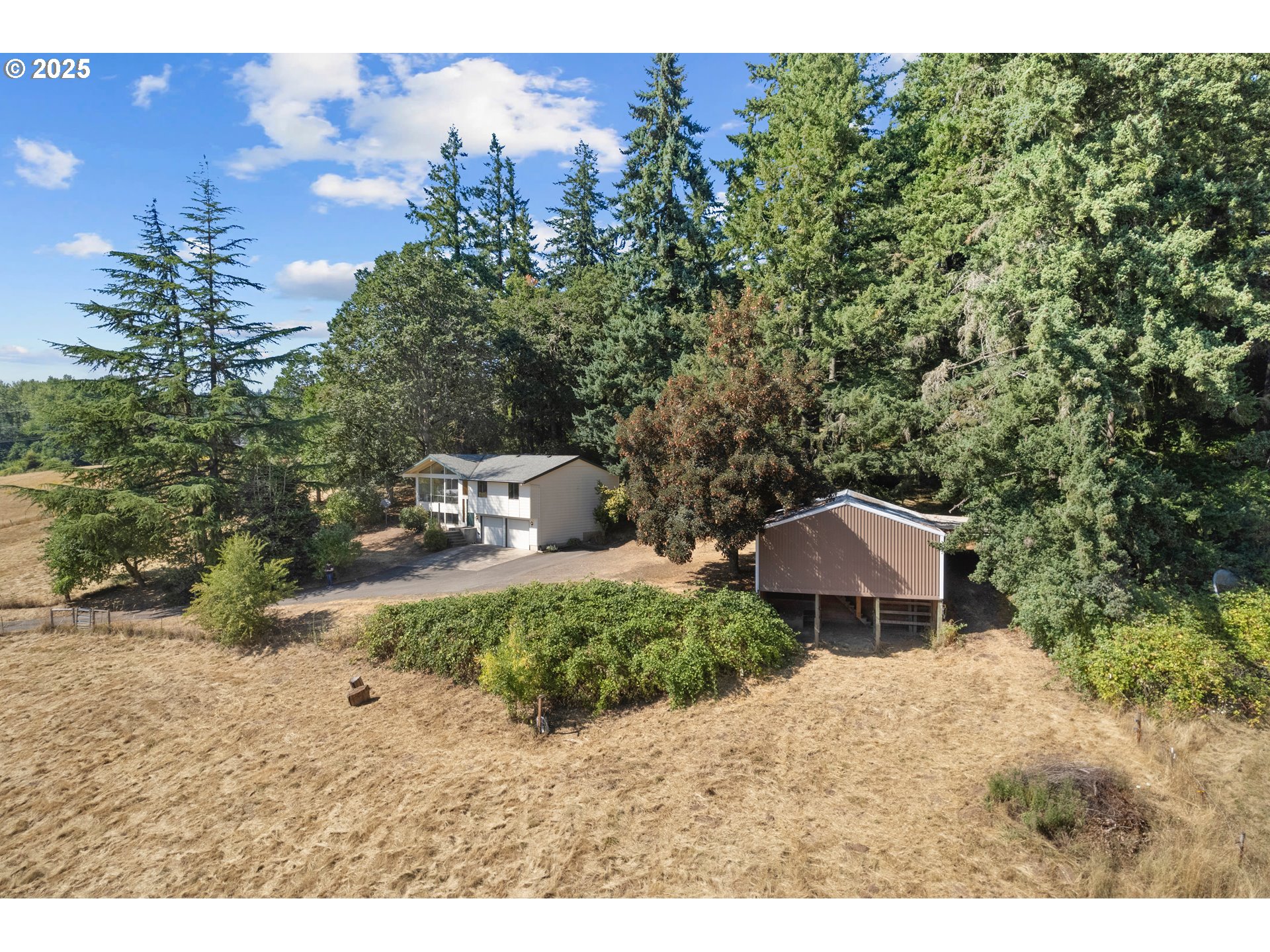 4585 SW HOMESTEADER RD