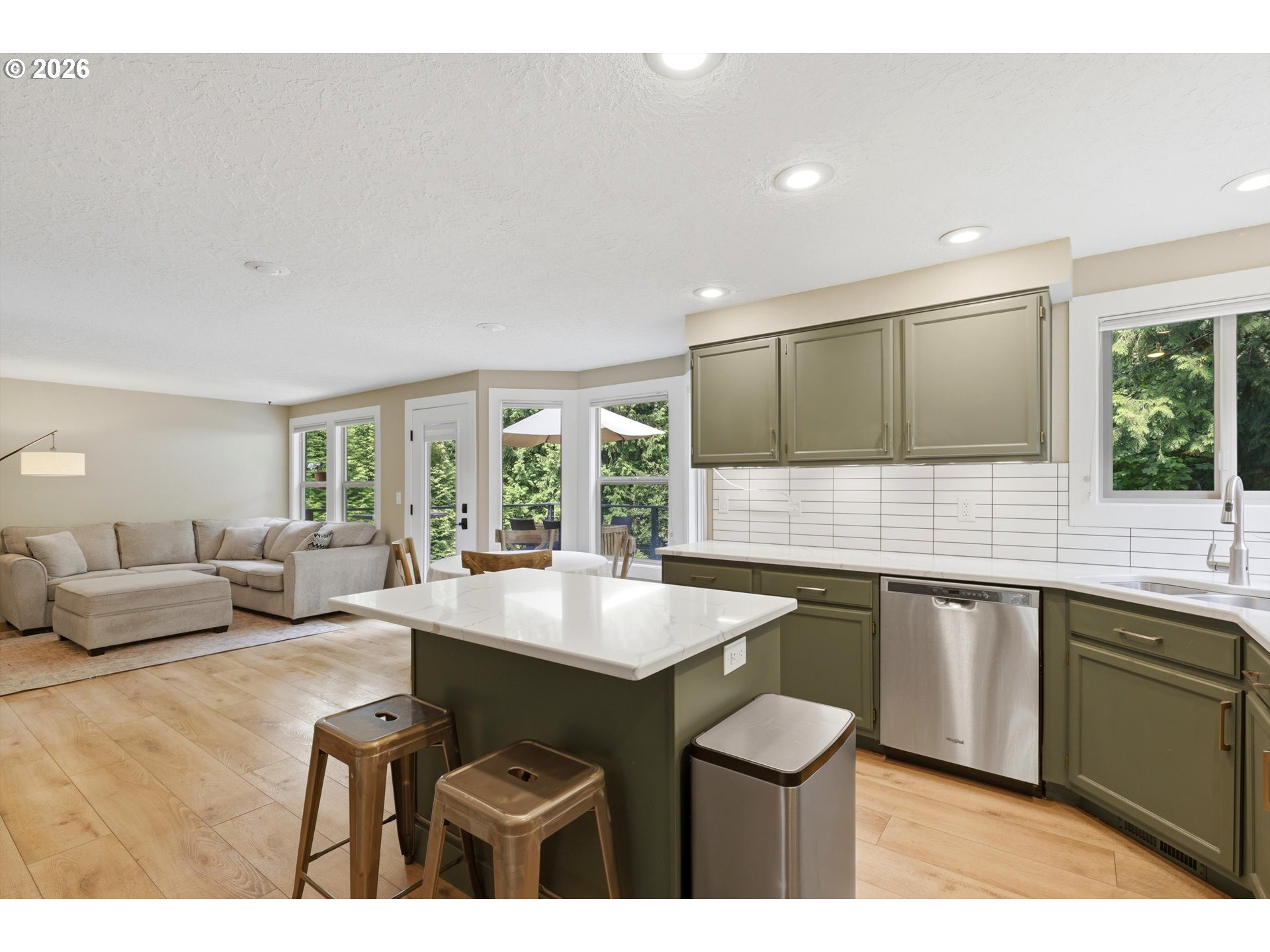 1386 SE CONDOR PL