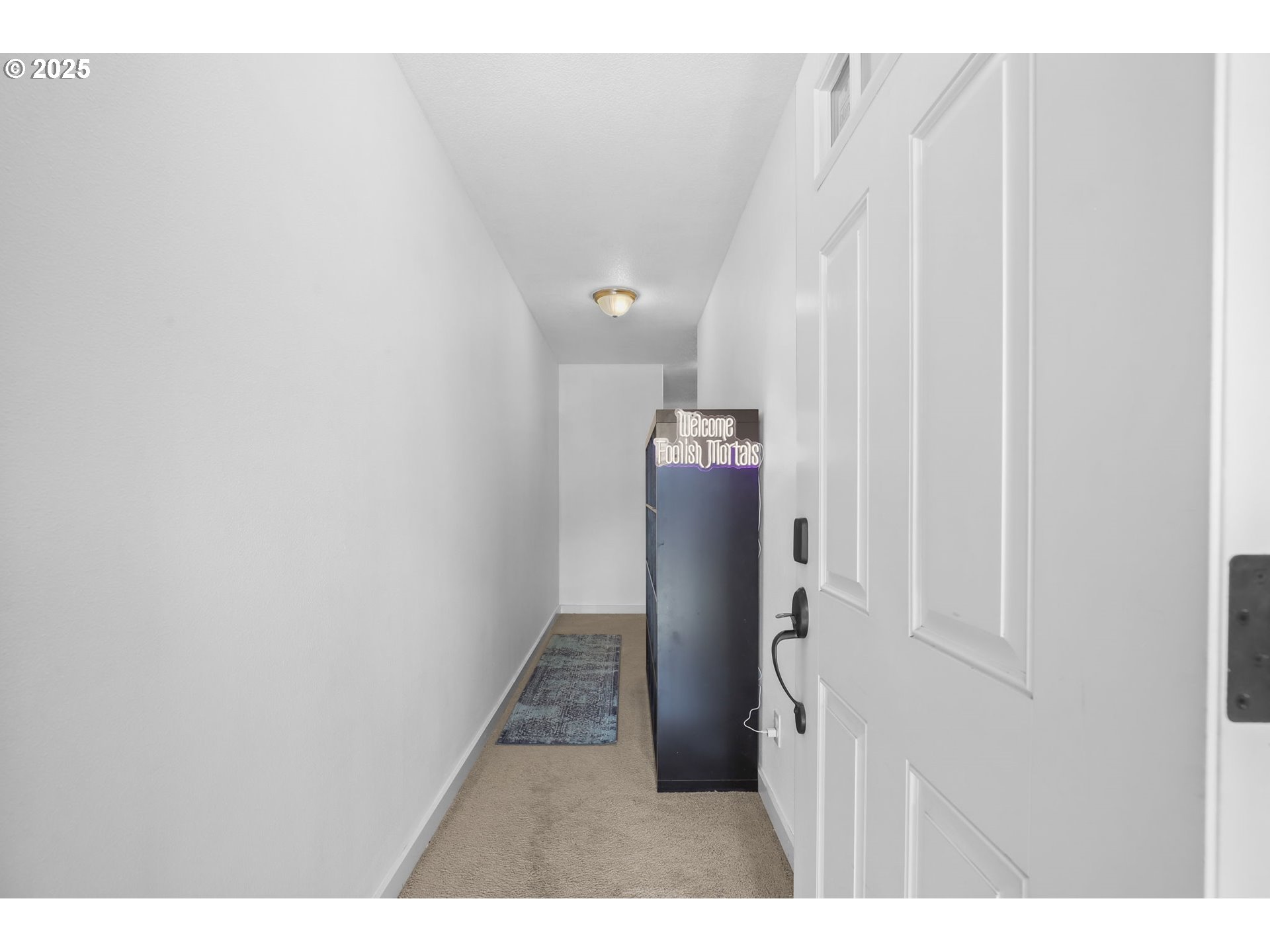 596 SE 204TH PL