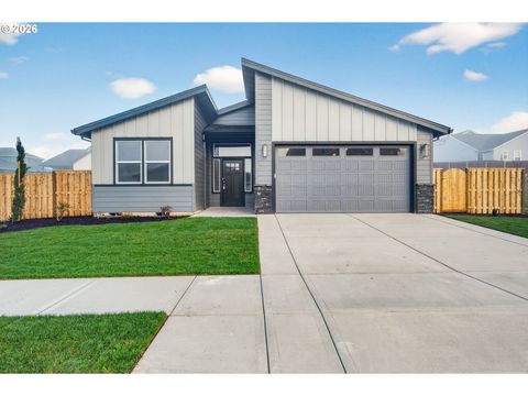 2035 E OTTER LOOP 66 La Center WA 98629