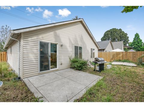 A home in Newberg