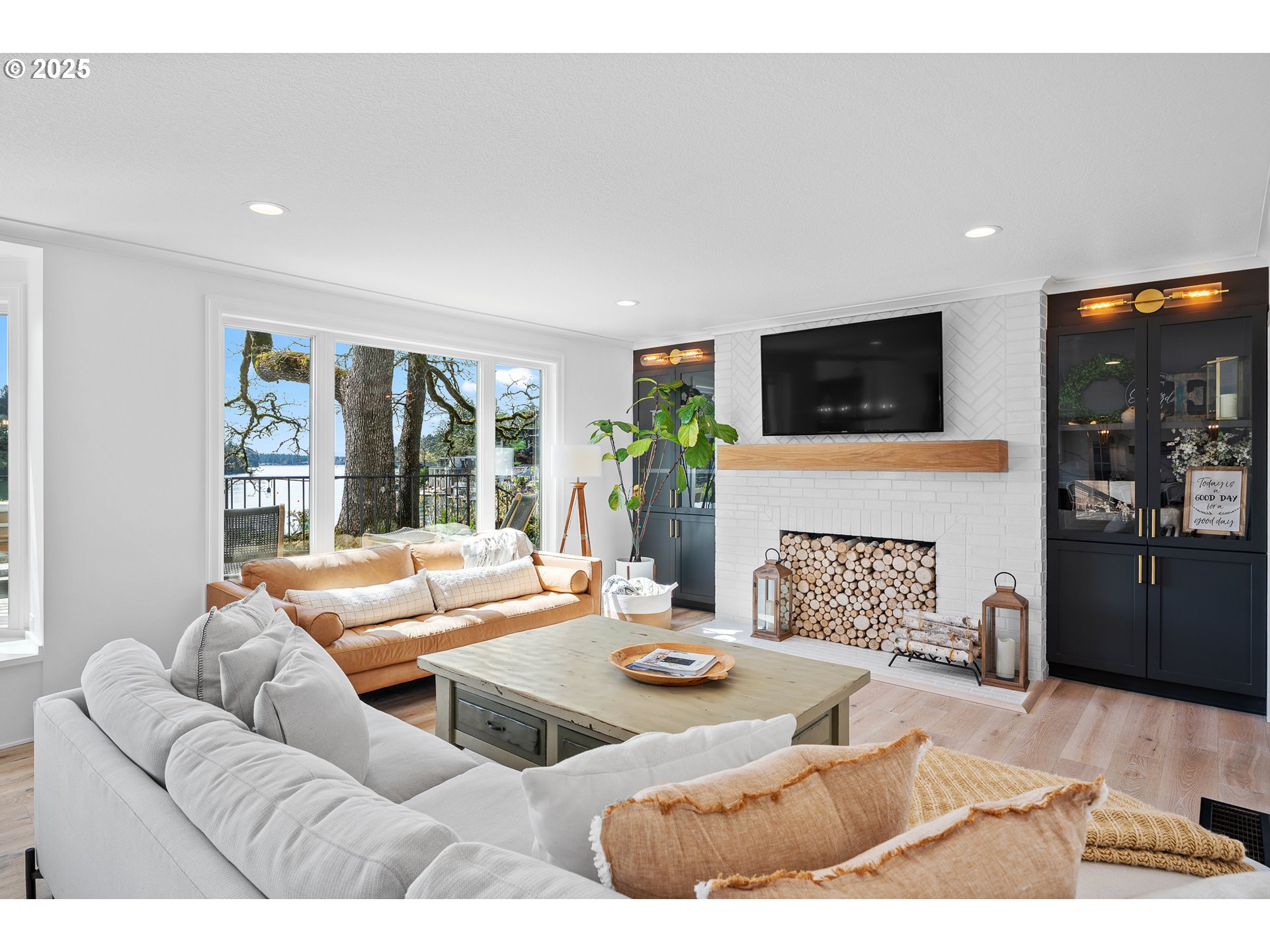 852 NORTHSHORE RD