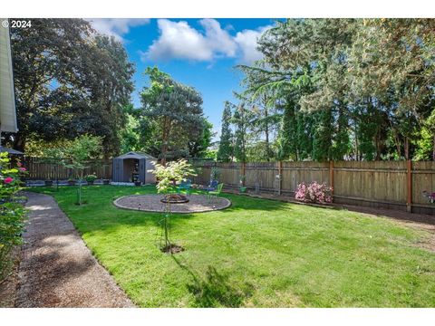 A home in Newberg