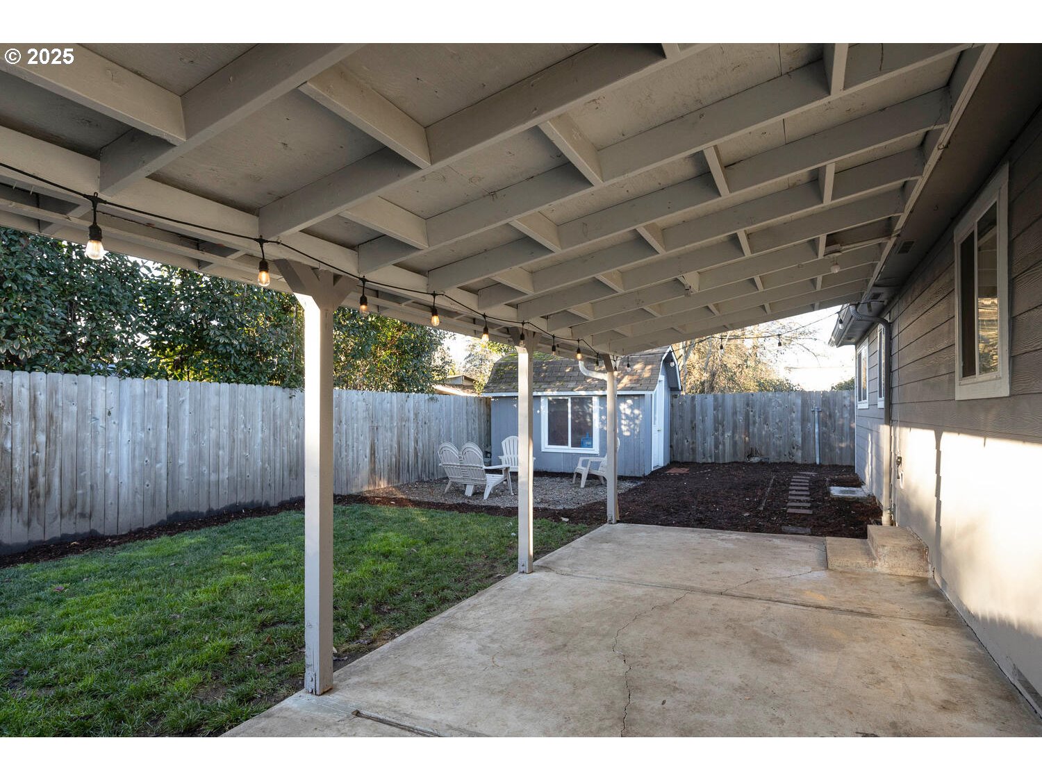 Salem, Oregon 97301, United States, 3 Bedrooms Bedrooms, ,2 BathroomsBathrooms,Residential,Pending,20321