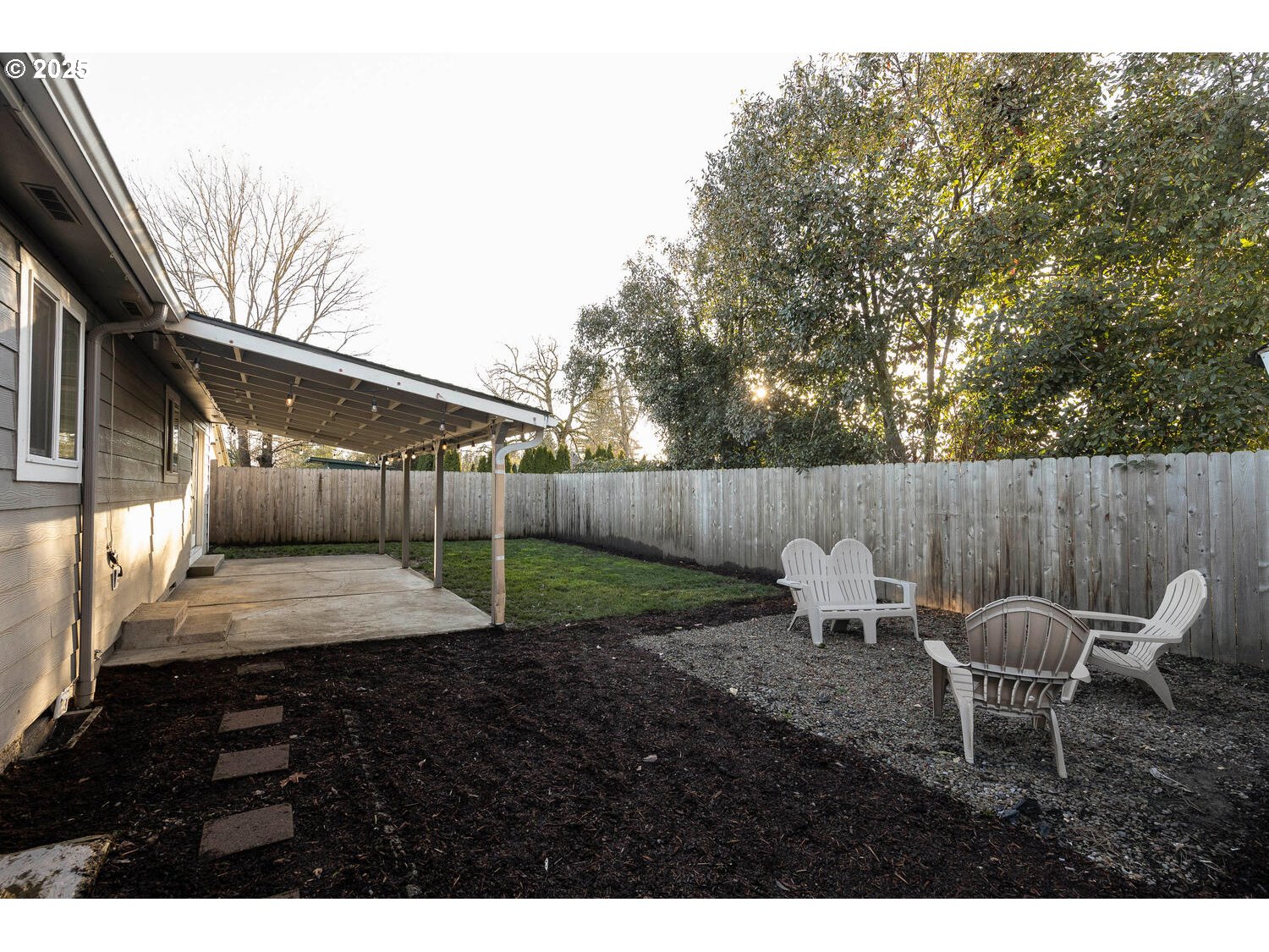 Salem, Oregon 97301, United States, 3 Bedrooms Bedrooms, ,2 BathroomsBathrooms,Residential,Pending,20321