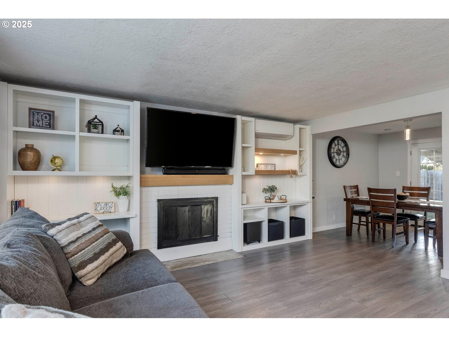 Salem, Oregon 97301, United States, 3 Bedrooms Bedrooms, ,2 BathroomsBathrooms,Residential,Pending,20321