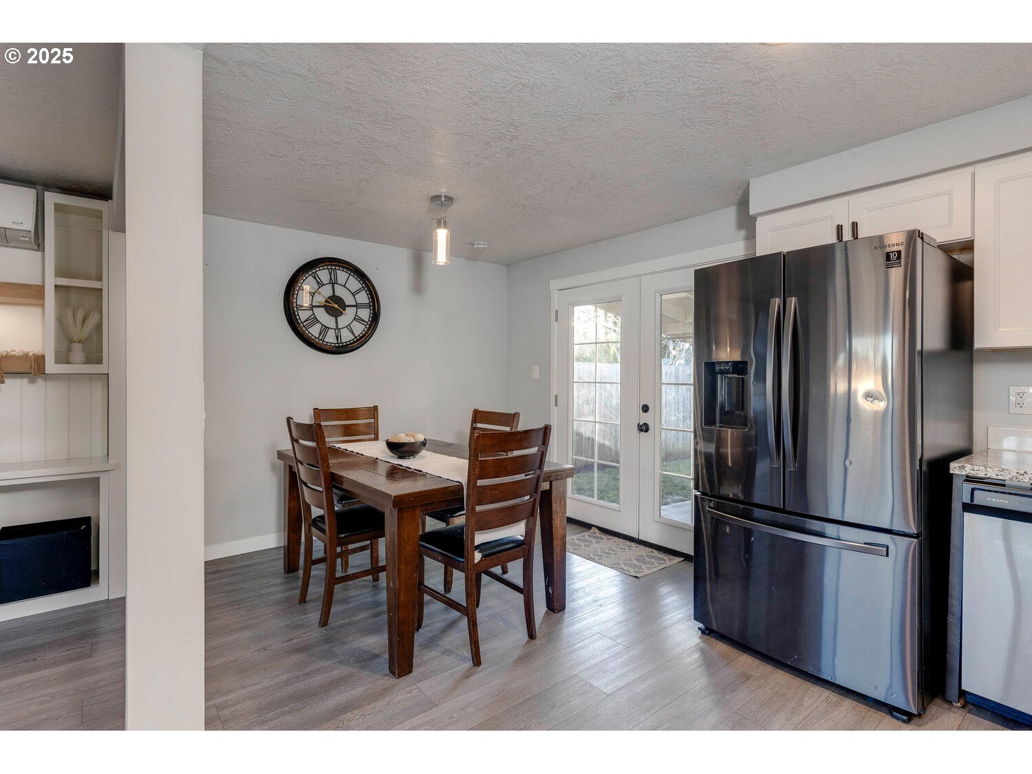 Salem, Oregon 97301, United States, 3 Bedrooms Bedrooms, ,2 BathroomsBathrooms,Residential,Pending,20321