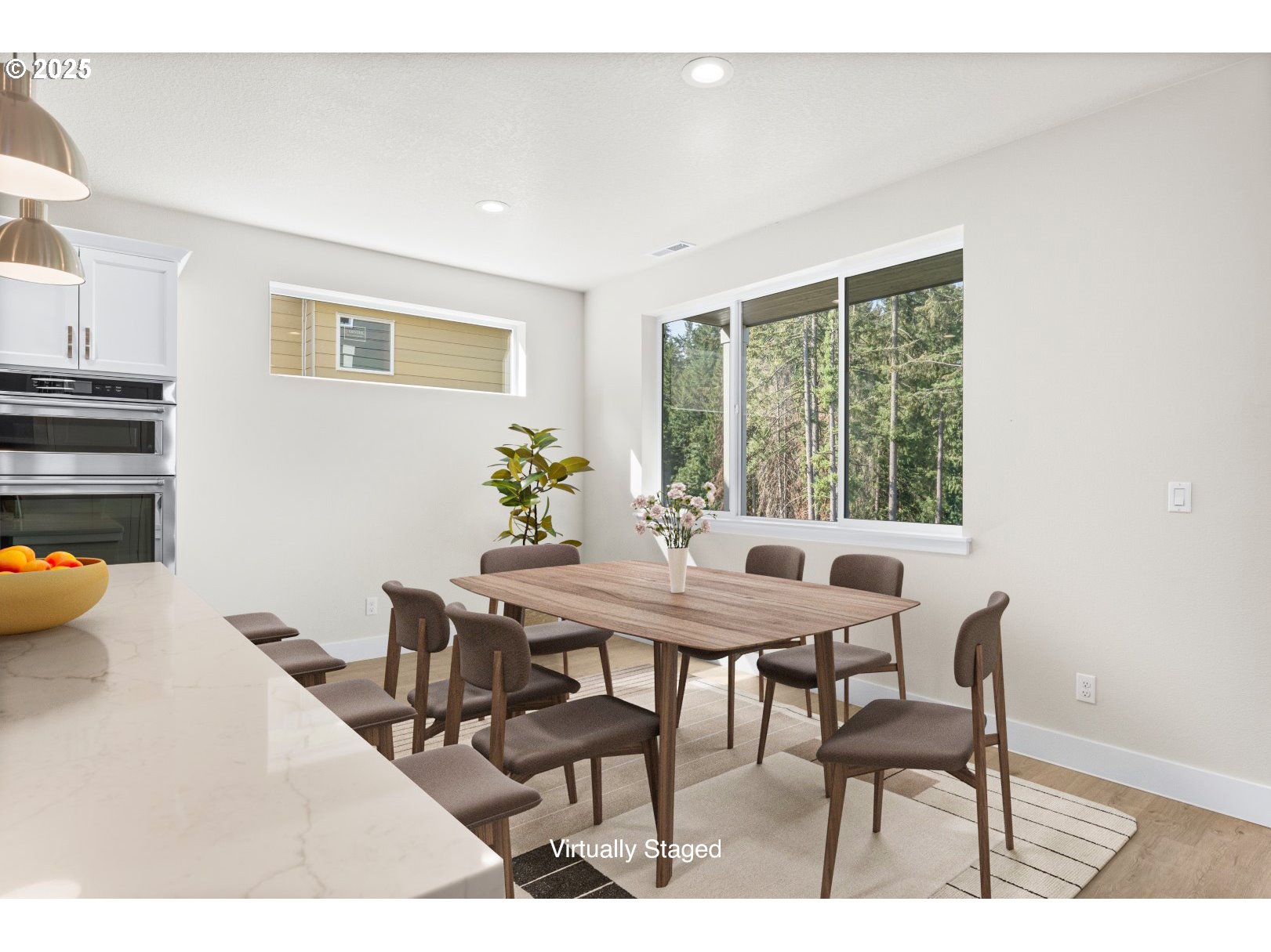 Beaverton, Oregon 97007, United States, 5 Bedrooms Bedrooms, ,4 BathroomsBathrooms,Residential,Active,140405