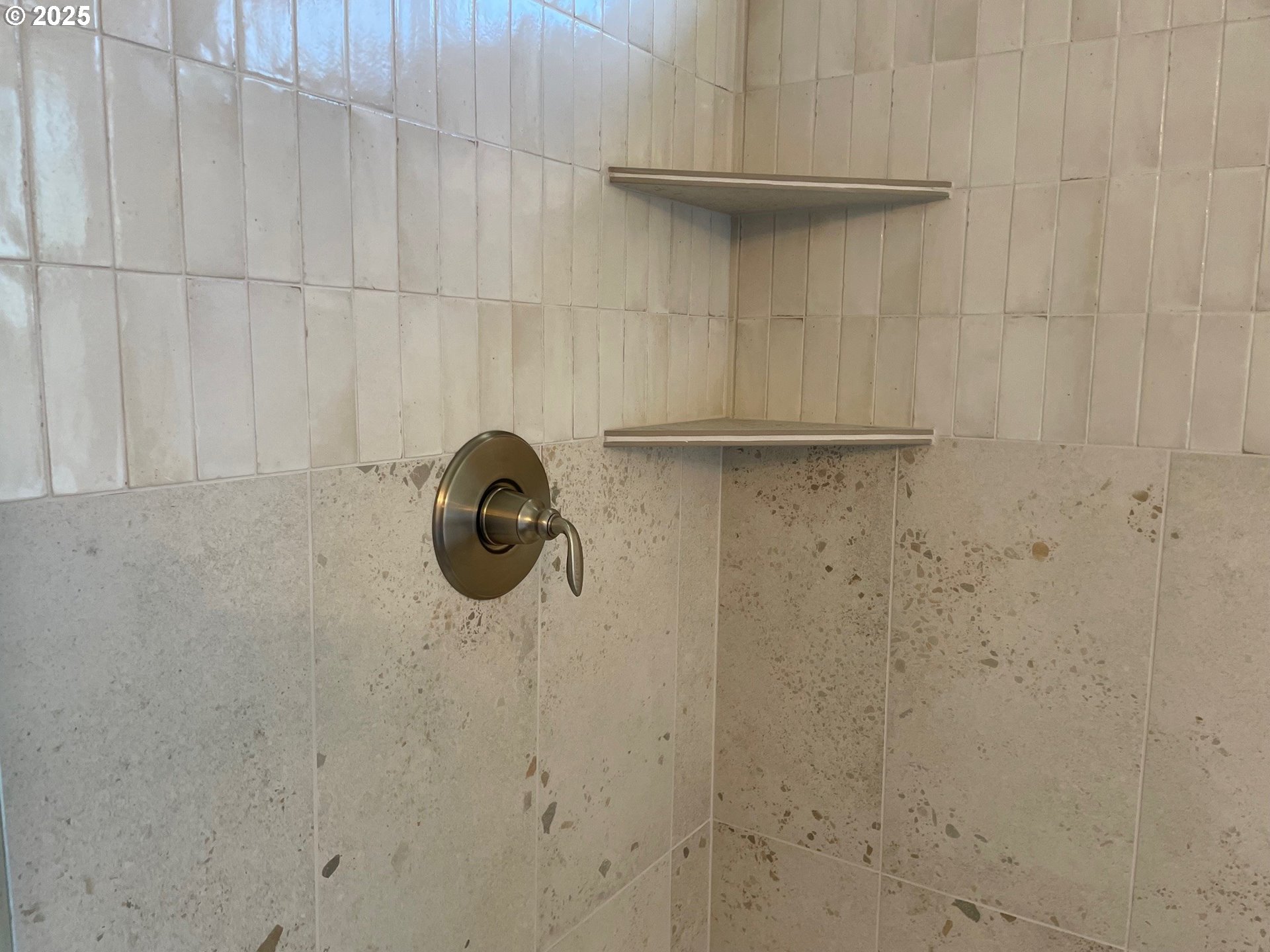 Beaverton, Oregon 97007, United States, 5 Bedrooms Bedrooms, ,4 BathroomsBathrooms,Residential,Active,140405