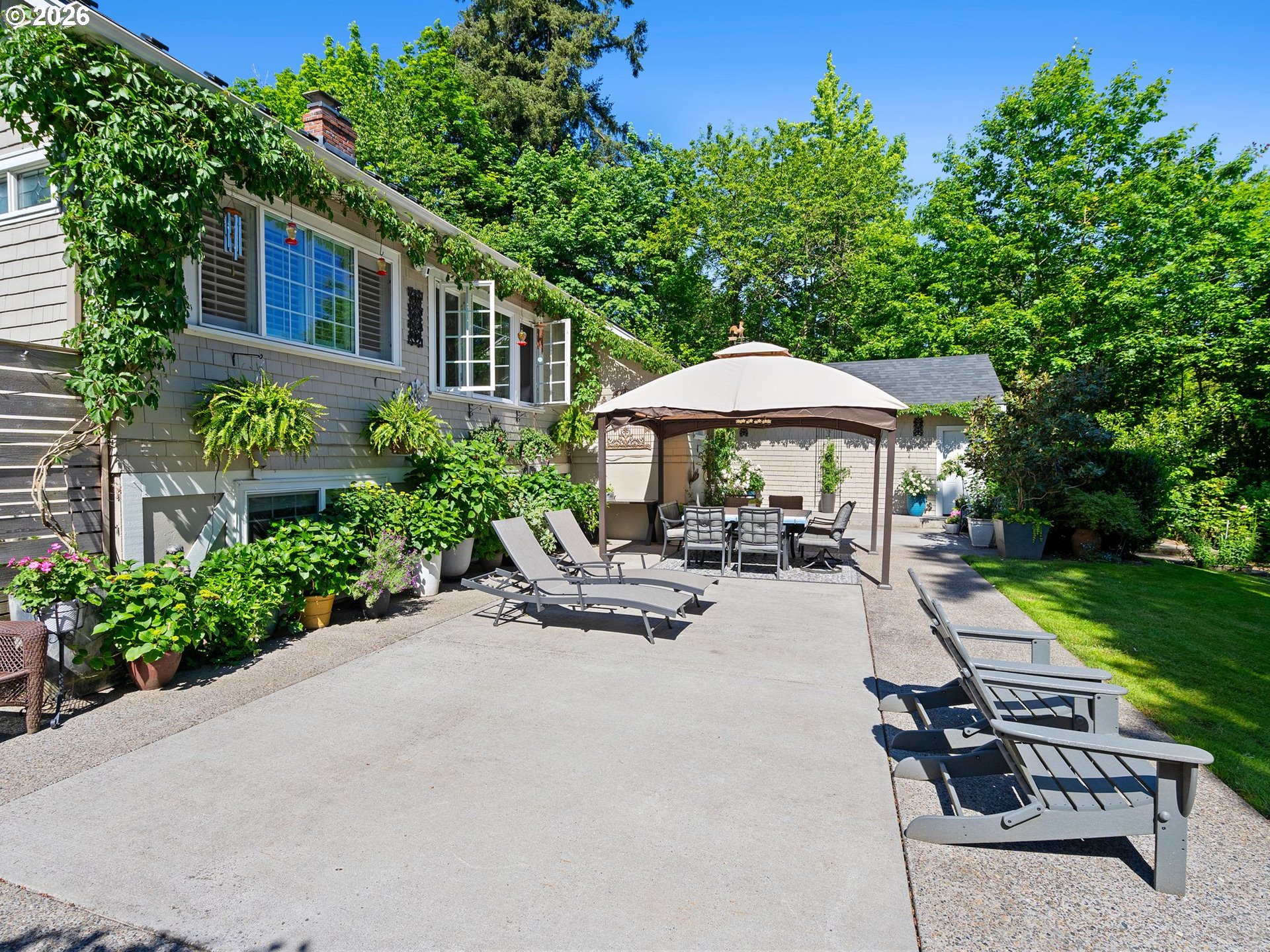 3409 SE Aldercrest Rd, Milwaukie, OR, 97222, USA, 4 Bedrooms Bedrooms, ,2 BathroomsBathrooms,Residential,Pending,3409 SE Aldercrest Rd,701998530