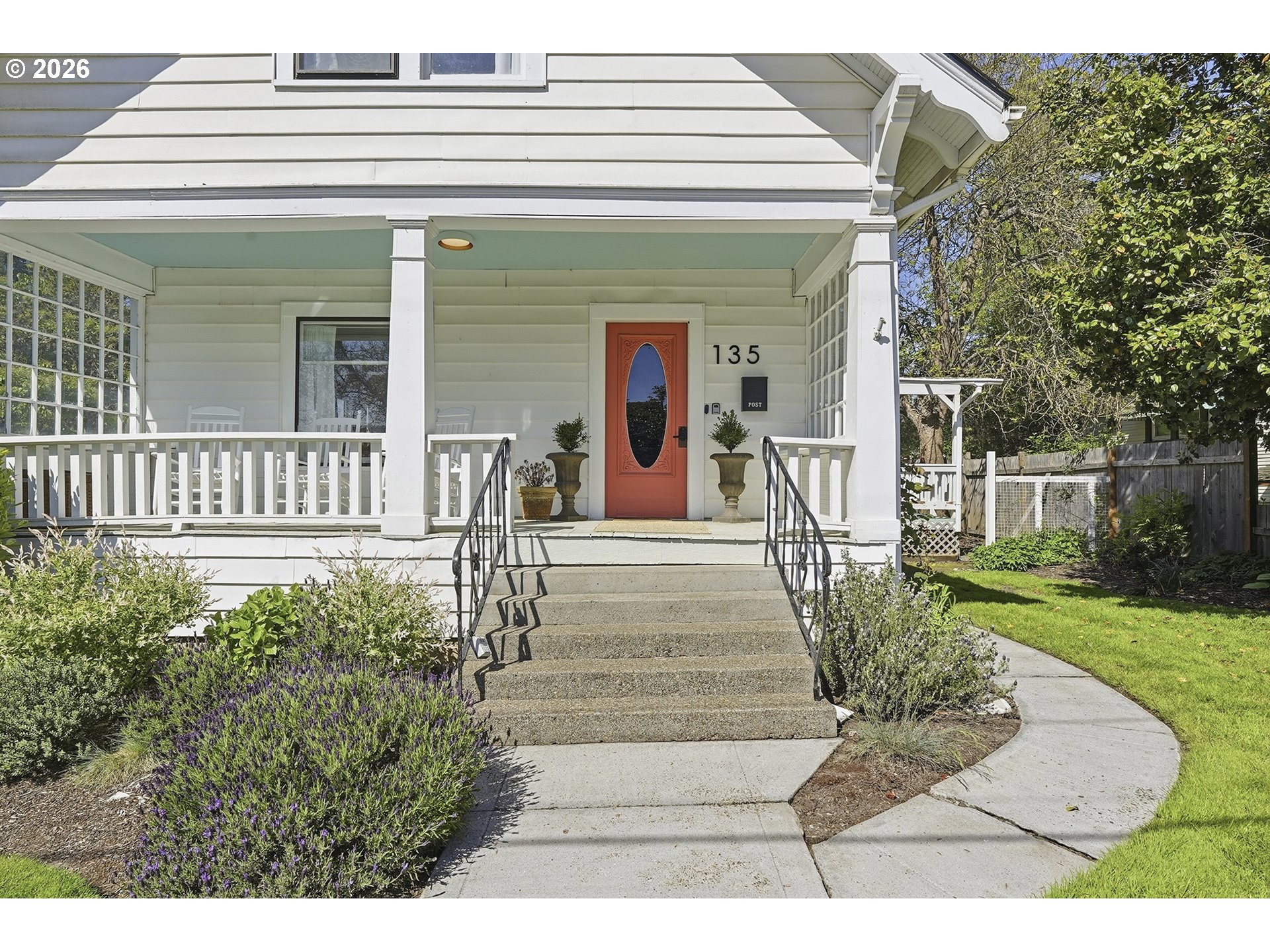 135 SE EVANS ST