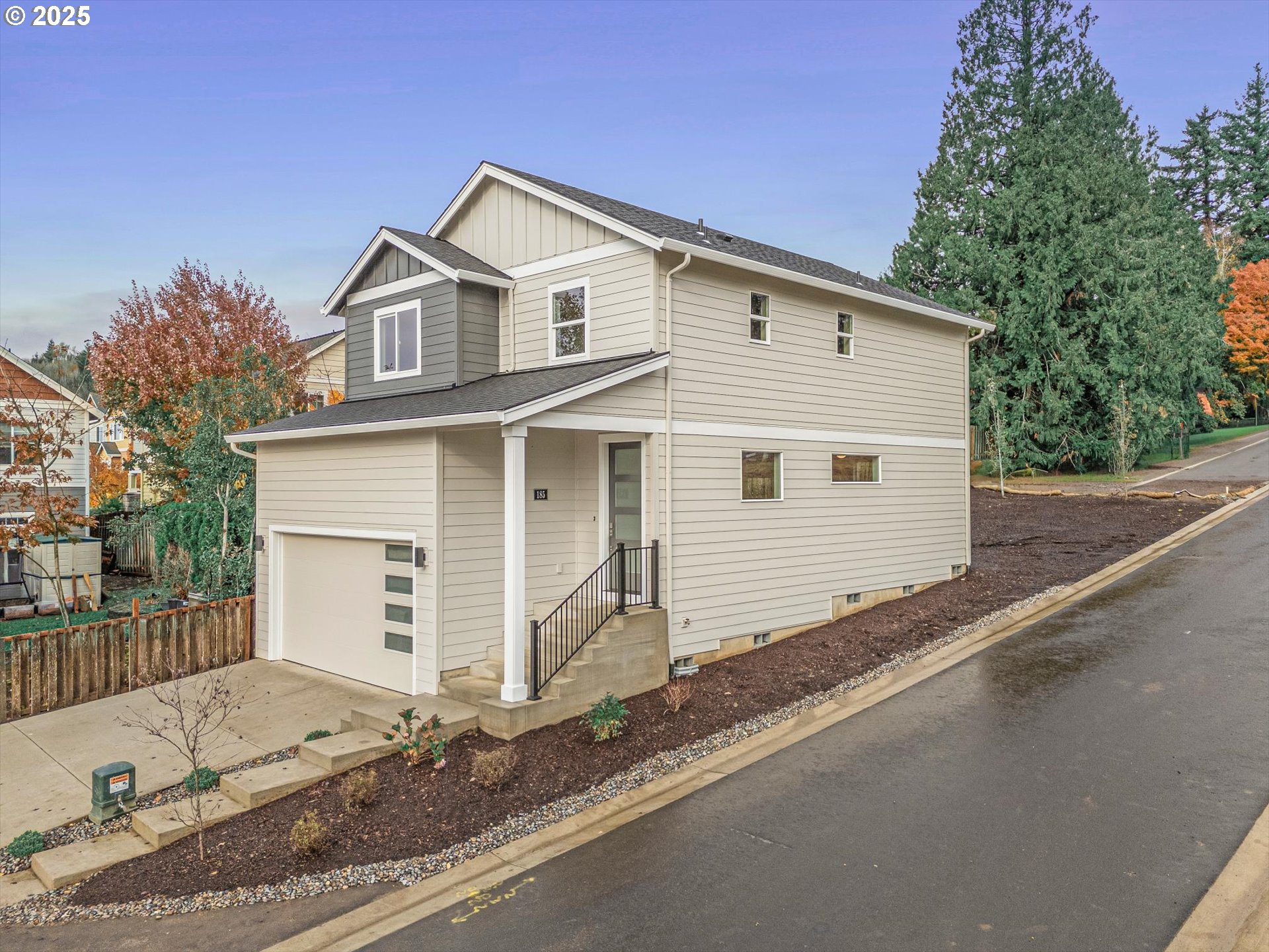 Photo 1 of 46 — 185 NW Mawrcrest AVE, Gresham, OR 97030