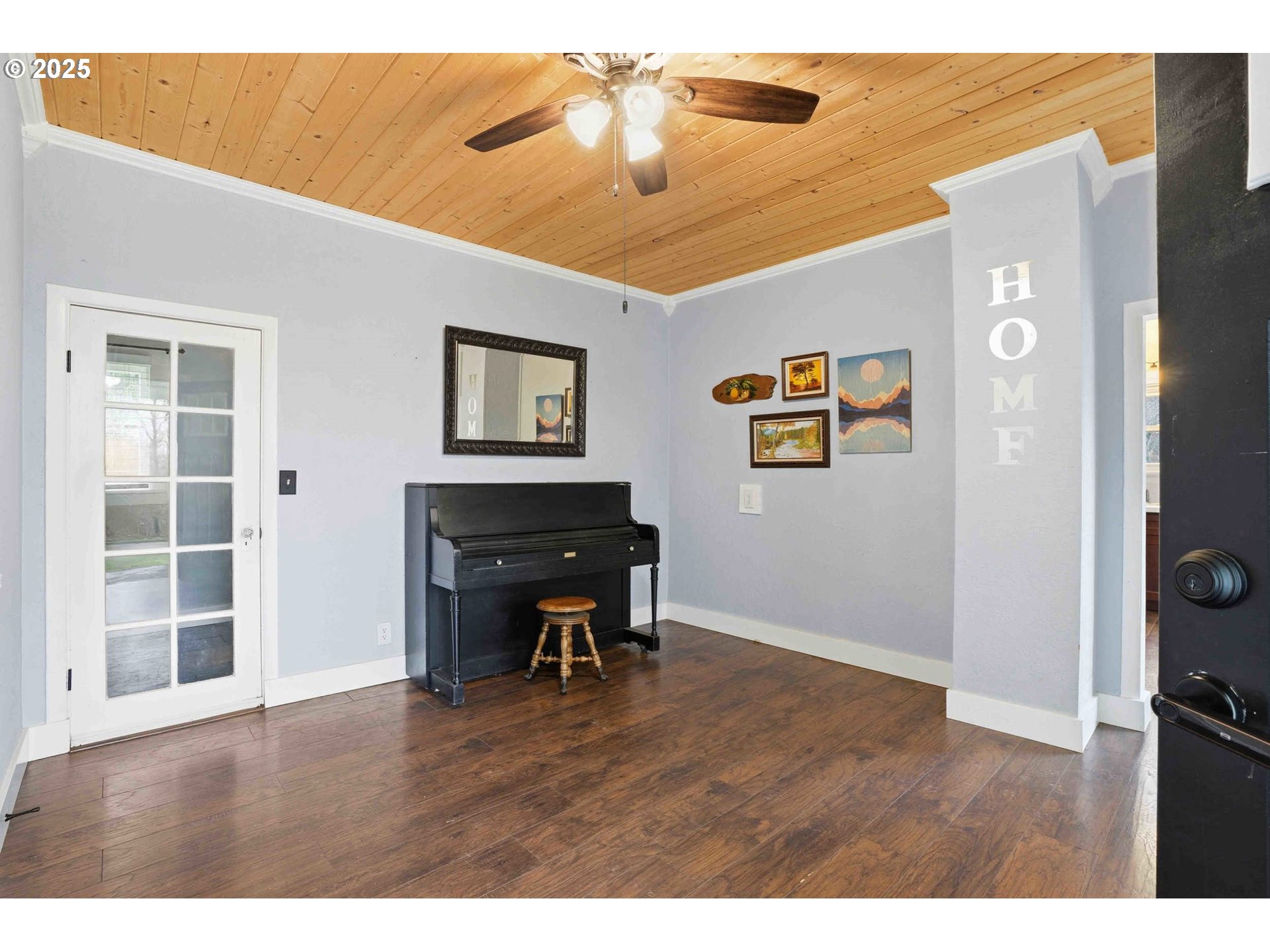 820 BARCLAY HILLS DR