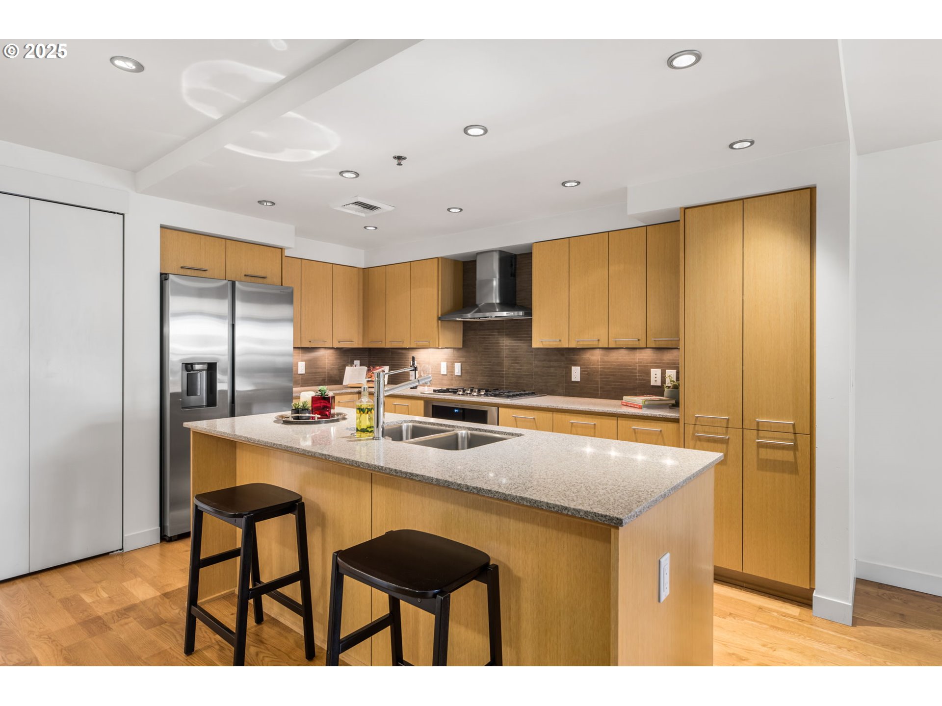 1310 NW NAITO PKWY