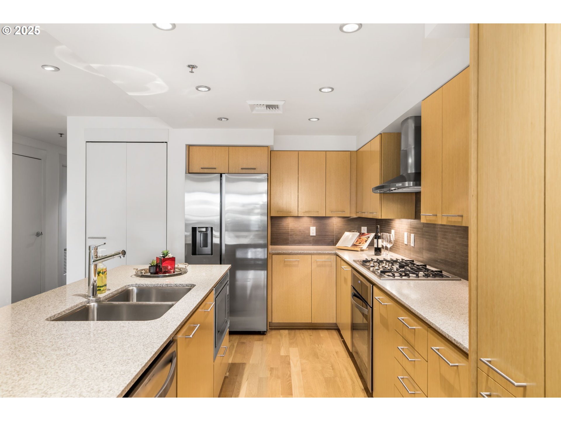 1310 NW NAITO PKWY