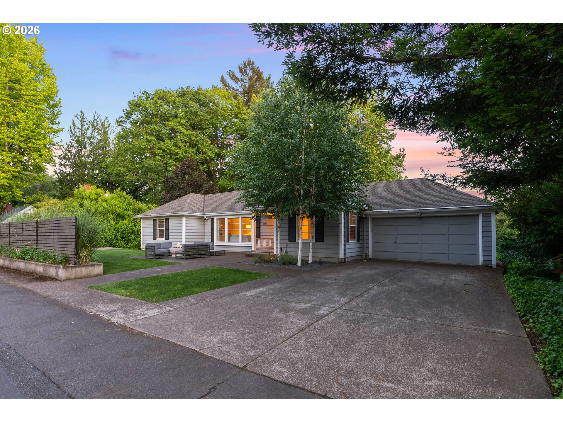 8120 SW MAPLE DR