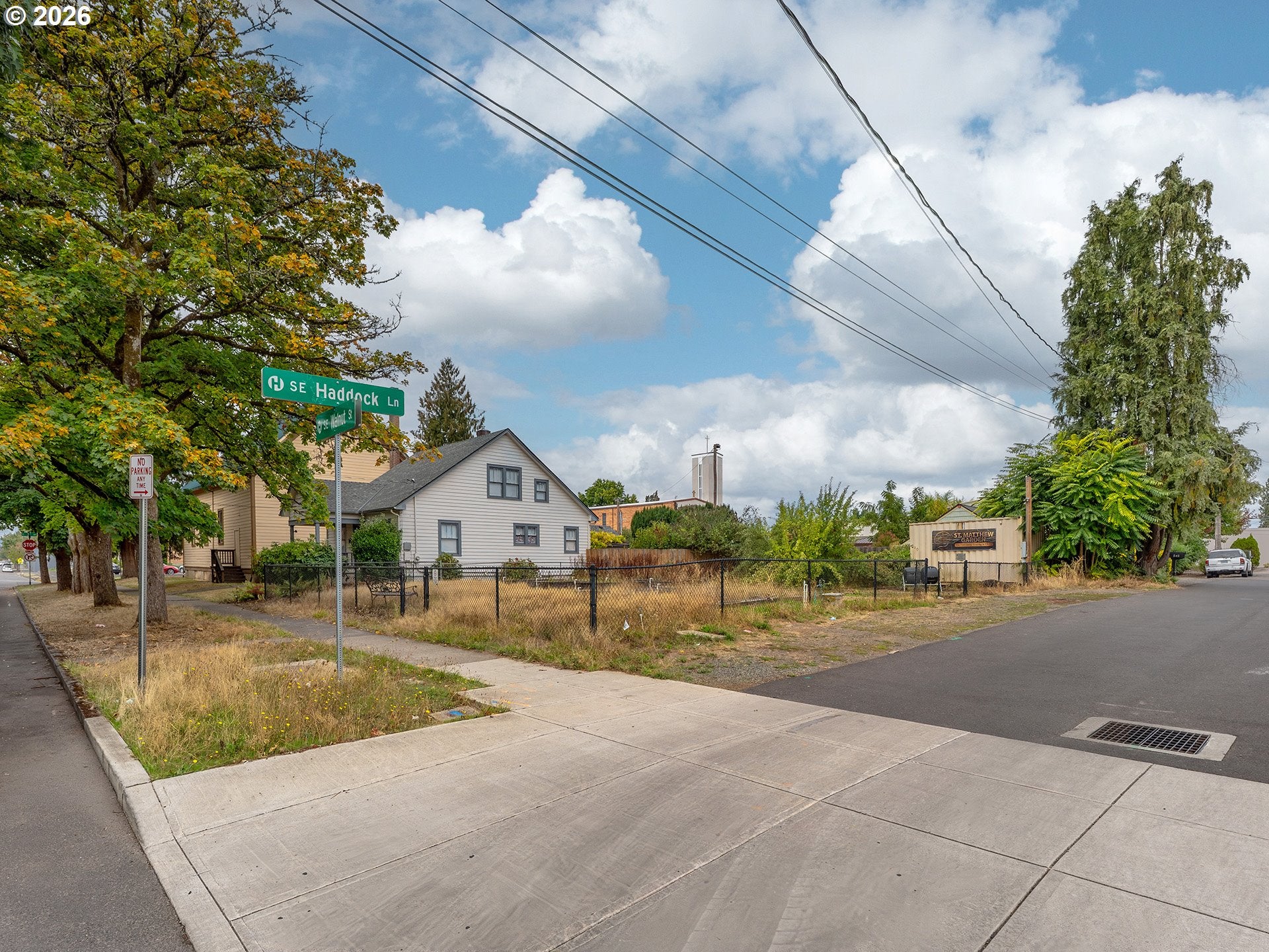 331 SE WALNUT ST
